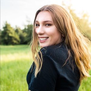 Meet your Posher, Hailey